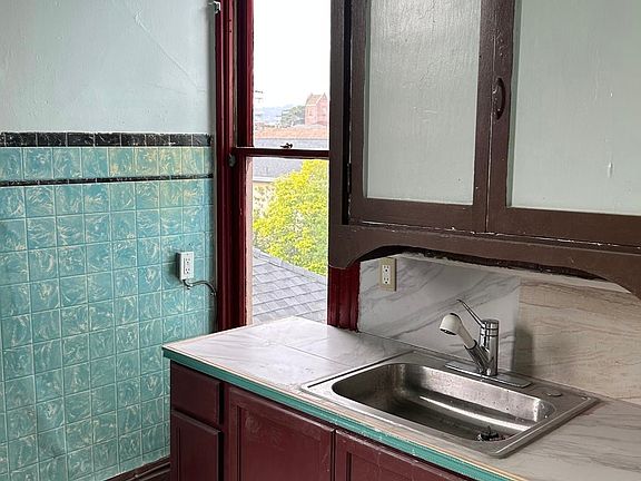 4th image of 818 Foothill Blvd #822