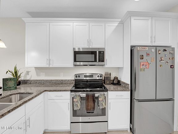 4th image of 11287 ESTANCIA VILLA Circle #1205