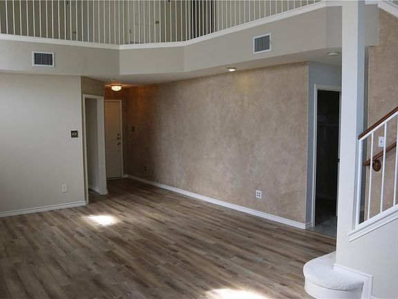 3rd image of 1705 Zydeco Dr