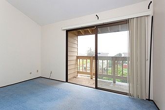 Bedroom 1 :: 1168 Richmond