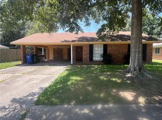 1423 Englewood Dr, Slidell, LA 70458