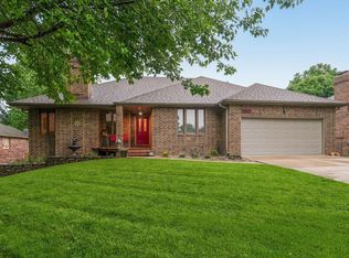 4023 S Gatlin Ct, Springfield, MO 65807