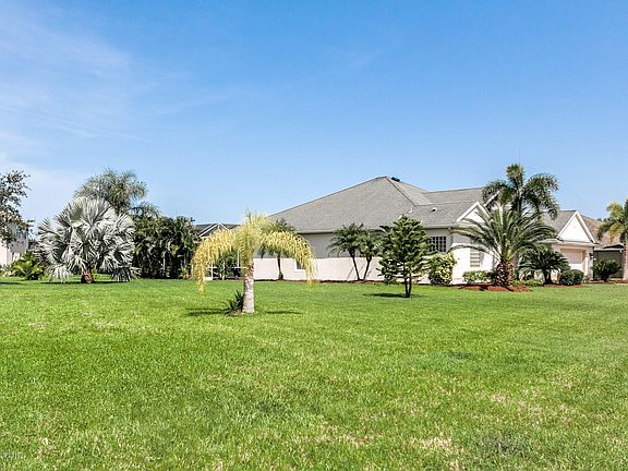 side yard