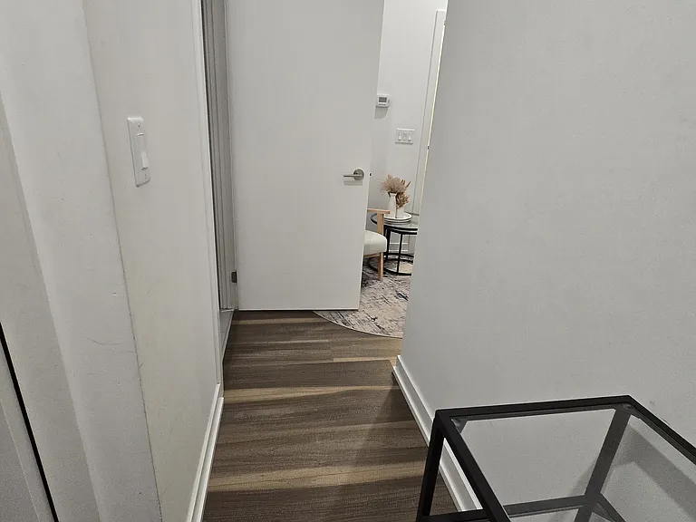 5 Wellington St S #208 — Photo 9