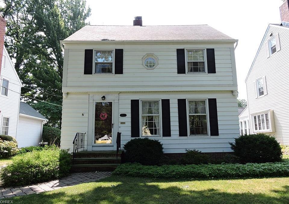 1st image of 20623 Beachwood Dr