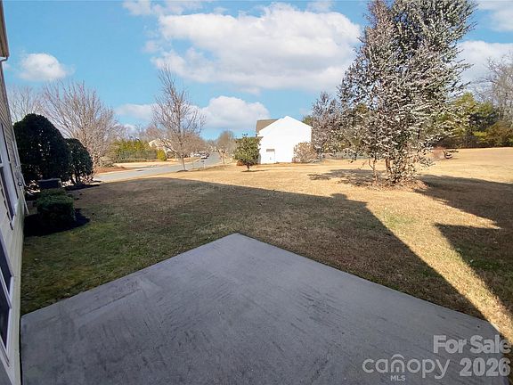 5th image of 10803 Fountaingrove Dr
