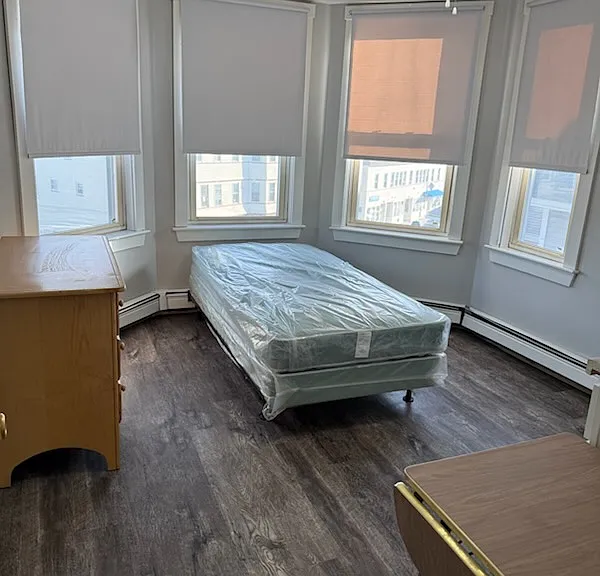 72 Broadway #11 — Photo 1