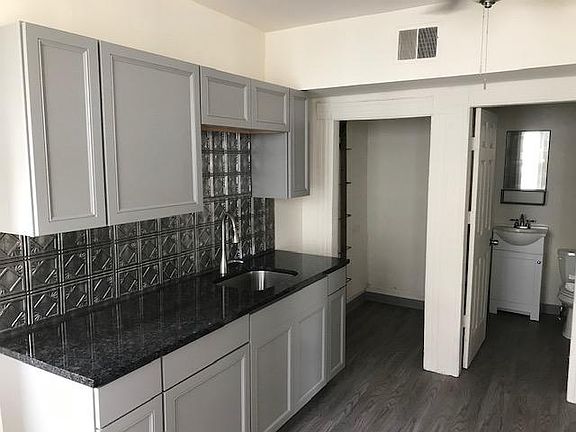 2nd image of 2886 Fairfield Ave #2-A