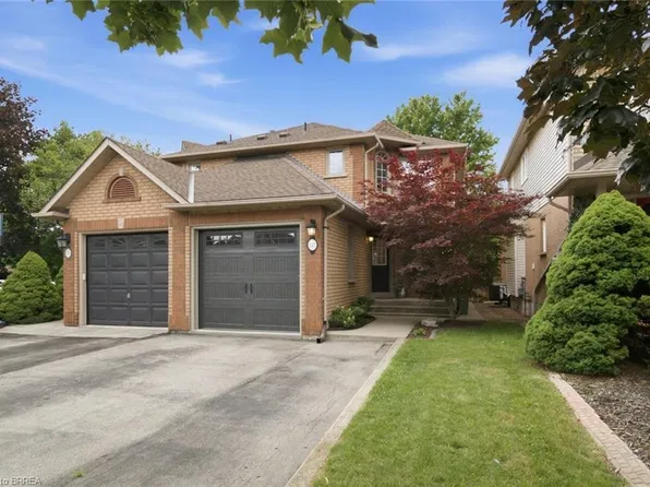 137 Chudleigh St, Hamilton, ON L8B 0J4