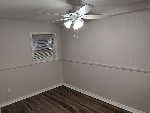 2nd image of 146 Blakemore Cir #2