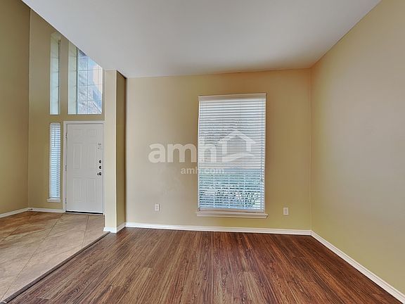 5th image of 2718 Lakecrest Way Dr