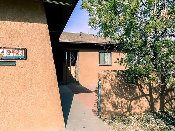 2nd image of 9423 Dona Rowena Ave NE