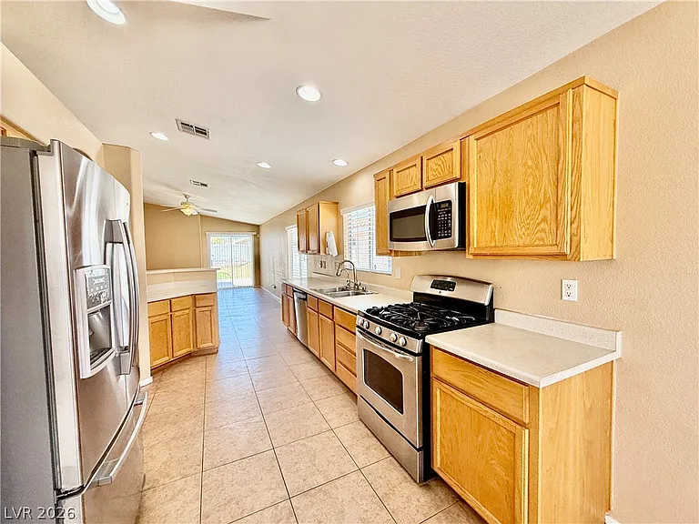 1202 Granite Ash Ave — Photo 5