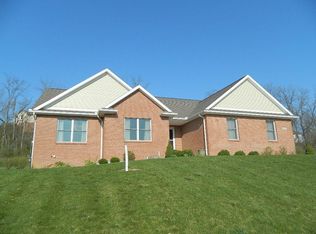 2691 Bridlewood Dr, Sidney, OH 45365