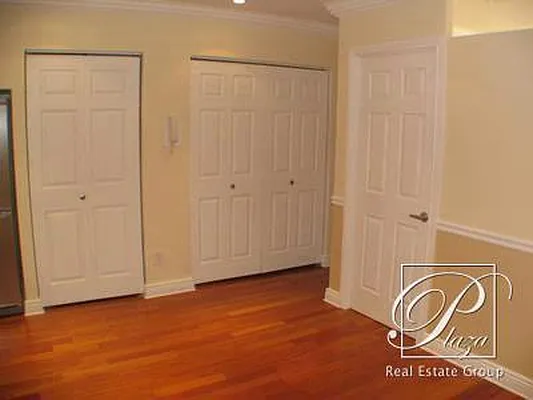 Rented by Plaza Real Estate Group | media 16