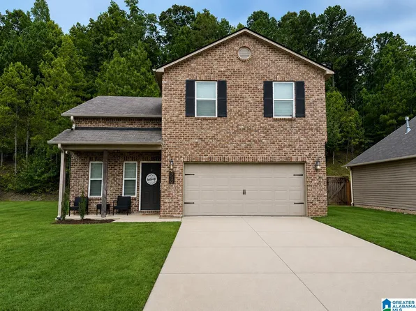 295 Oak Leaf Cir, Pell City, AL 35125