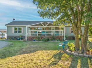 1925 County Road 1305, Savoy, TX 75479