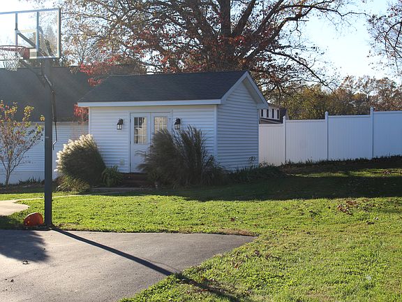 10 x 16 storage building