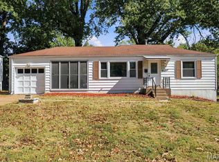 10204 Tappan Dr, Saint Louis, MO 63137