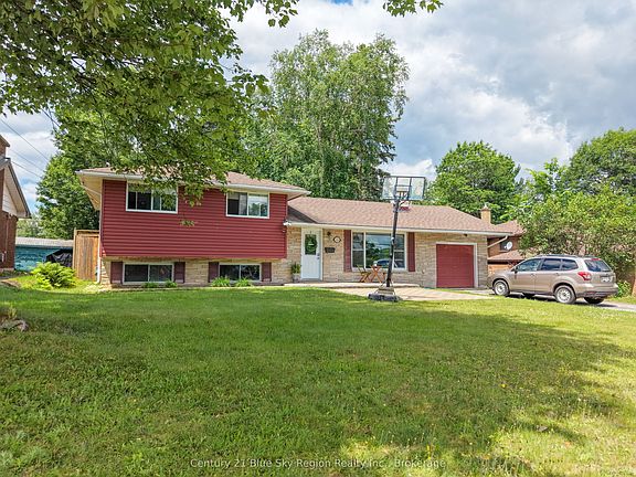 2nd image of 225 Reginald Rd