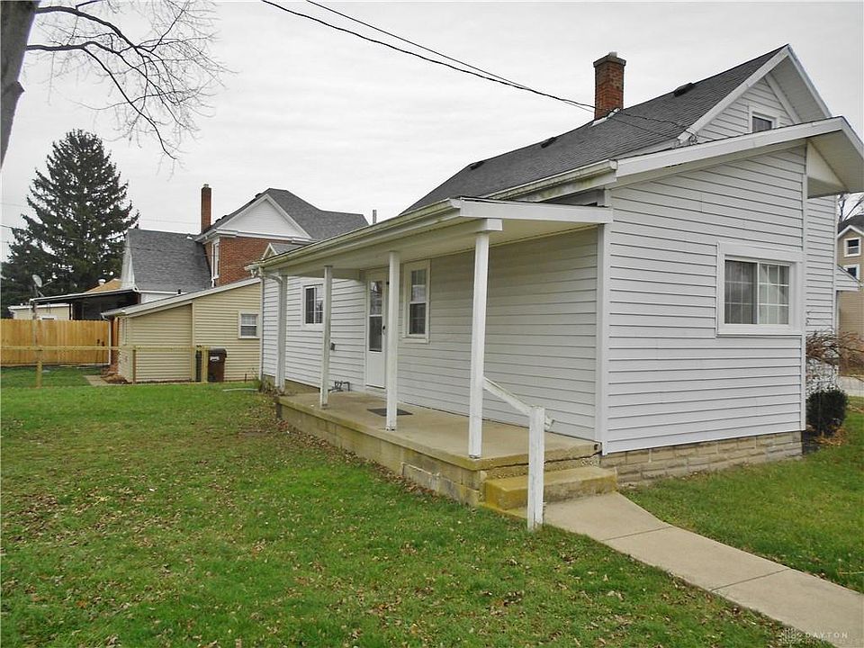 2nd image of 87 W Dayton St