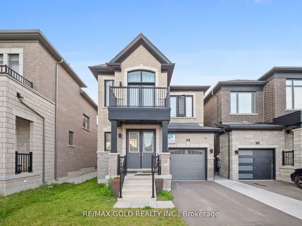 26 Del Grappa St, Caledon, ON L7C 4L2