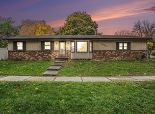 3801 E Norwalk Dr SE, Grand Rapids, MI 49508