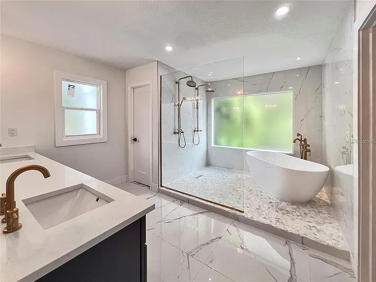 1368 Hibiscus Ave — Photo 26