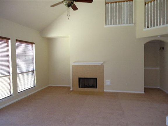 4th image of 11118 Blue Feather Dr
