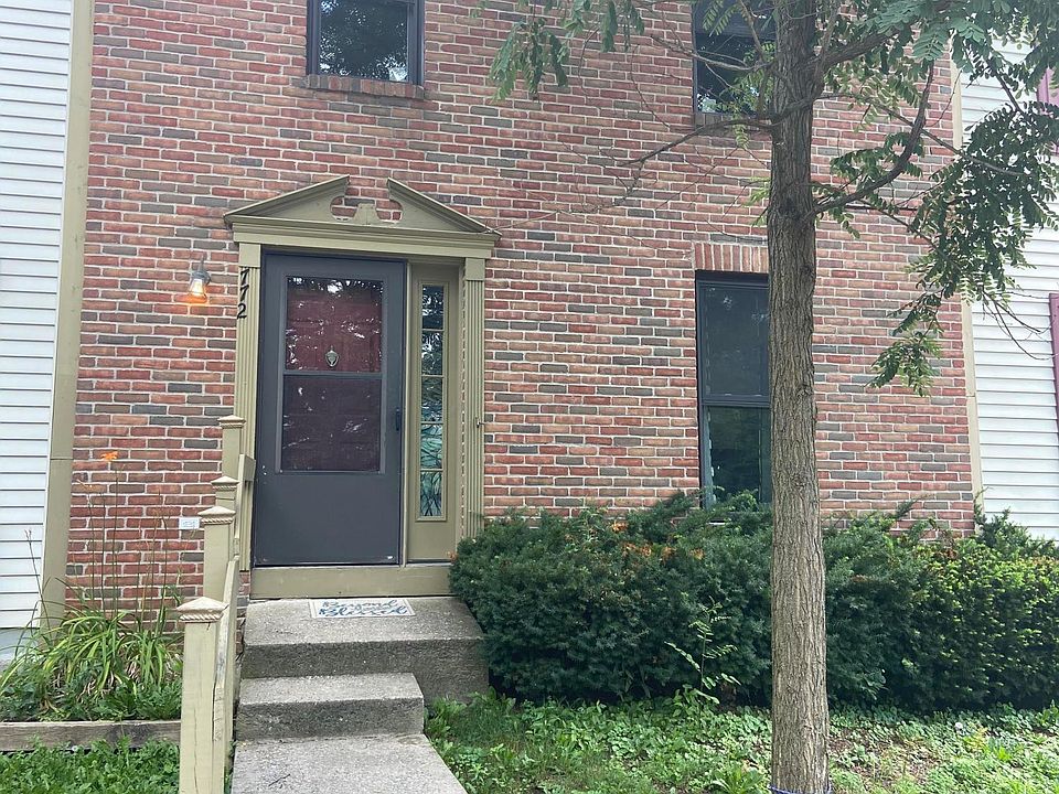 1st image of 772 Crofton Cir