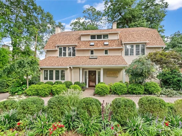 52 Prescott Avenue, Bronxville, NY 10708