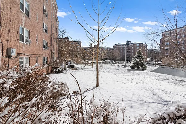 Sold by Hauseit LLC | media 14