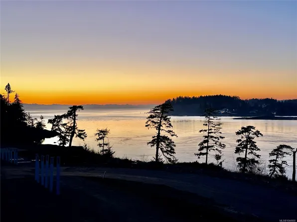 7078 E Sooke Rd, Sooke, BC V9Z 0C1