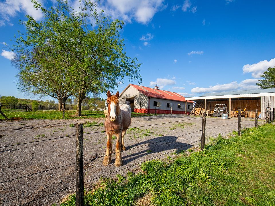 1st image of 501 Burnt Hill Rd