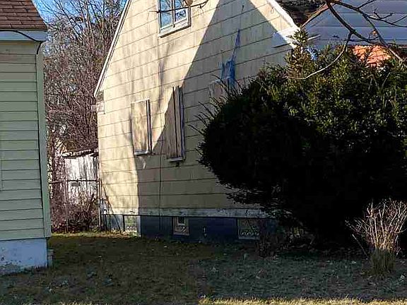 18011 Syracuse