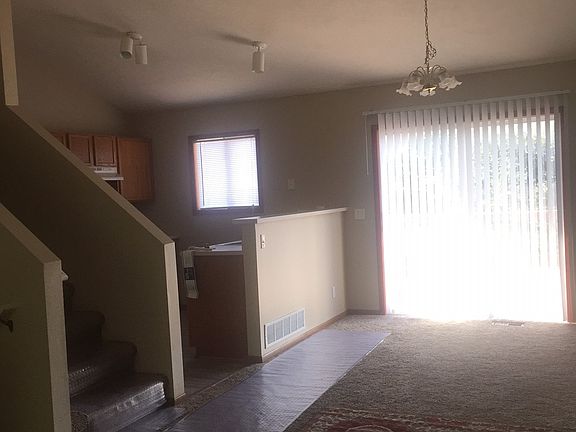4th image of 12929 Nebraska Ave