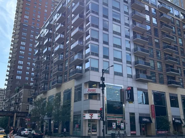 1 E 8th St APT 609, Chicago, IL 60605