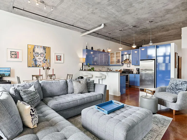 180 NE 4th Ave #307 — Photo 9