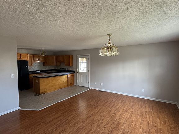 2nd image of 5 Garth Dr