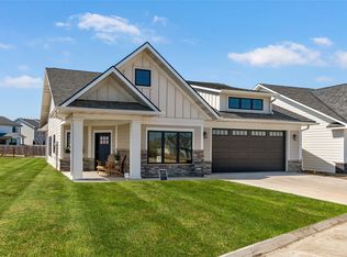 2620 SE Stonegate Ct, Waukee, IA 50263