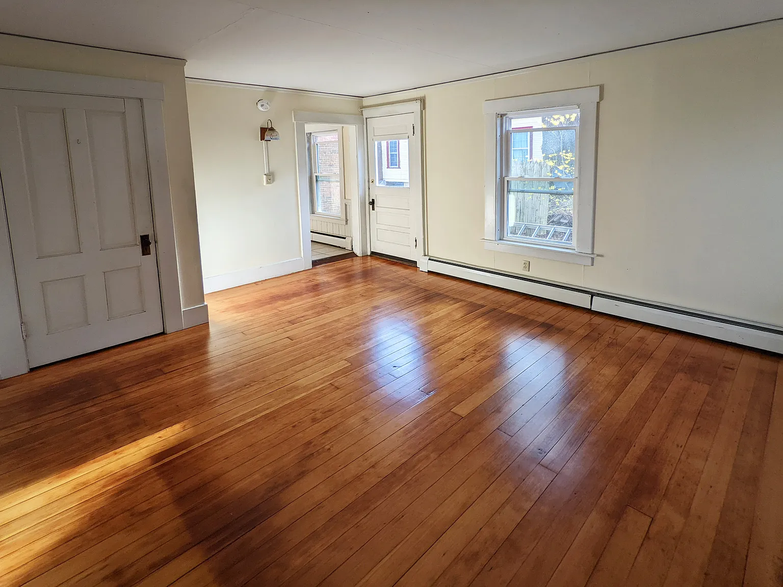 75 Green St — Photo 3