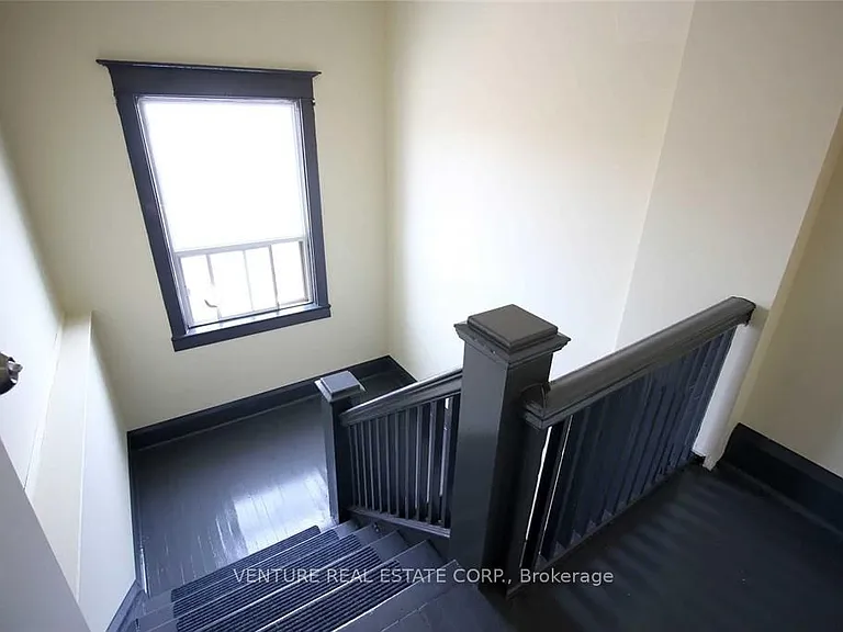 1228 Saint Clair Ave W #3 — Photo 6