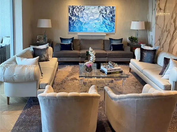 6000 Island Blvd APT 402, Aventura, FL 33160