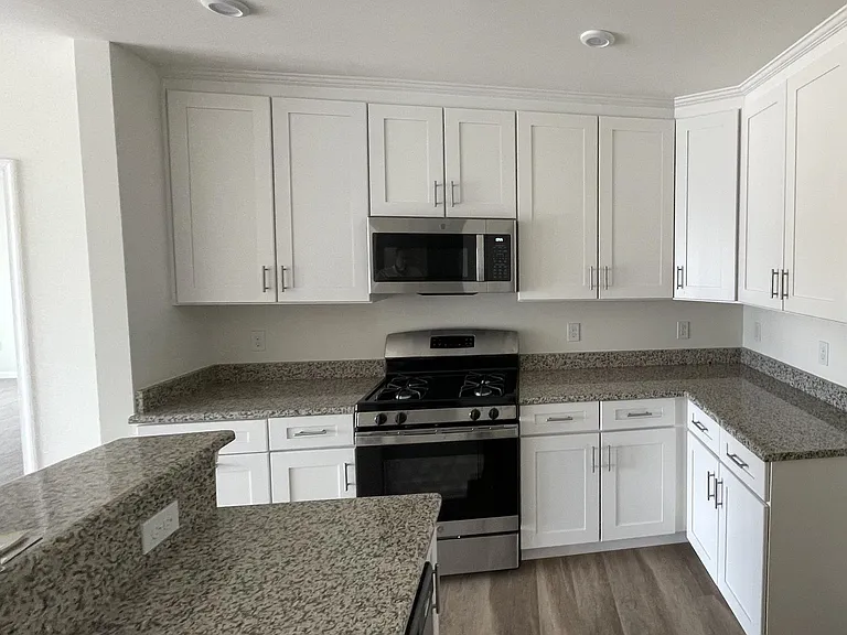 20141 Riesling Ln #404 — Photo 3
