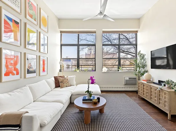 205 15th St APT A6, Brooklyn, NY 11215