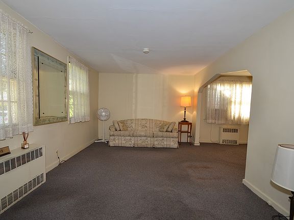4th image of 662 3rd Pl S