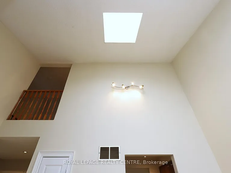 1021 Cedarglen Gate #16 — Photo 10