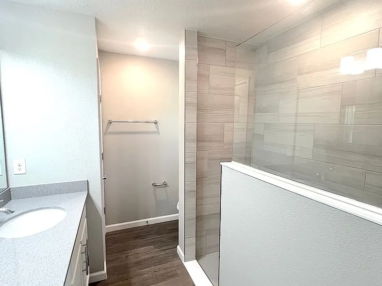 32 Postman Ln — Photo 20