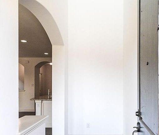 5th image of 2508 Jameson Ln