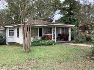 2002 Wilson St, Marshall, TX 75670